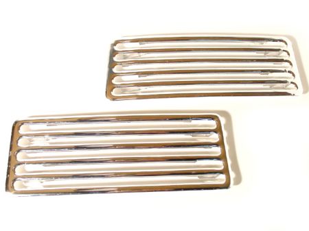 Grille en 2 pièces pour capot moteur Cox -07/69